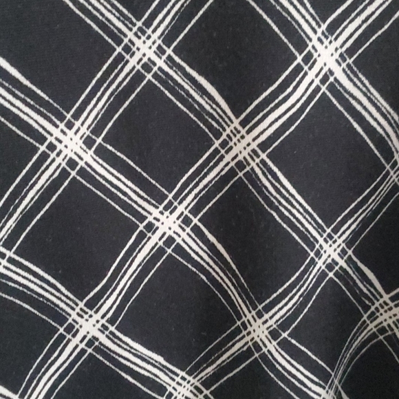 Plaid skirt - Picture 2 of 2